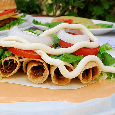 Tacos Doraditos de Res