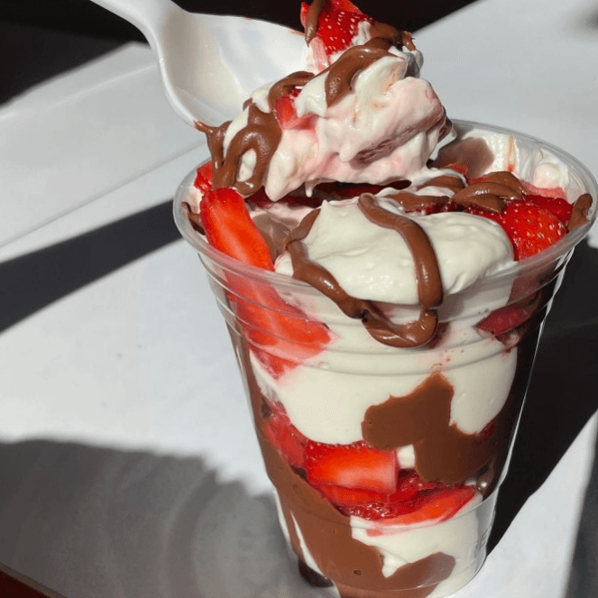 Fresas Con crema + Wafle