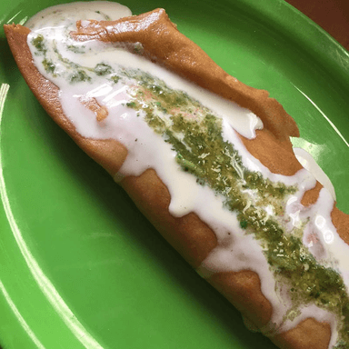 molote de sesos con quesillo