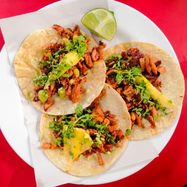 Tacos de Maíz con Queso