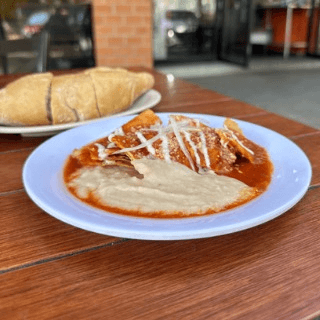 Chilaquiles Rojos