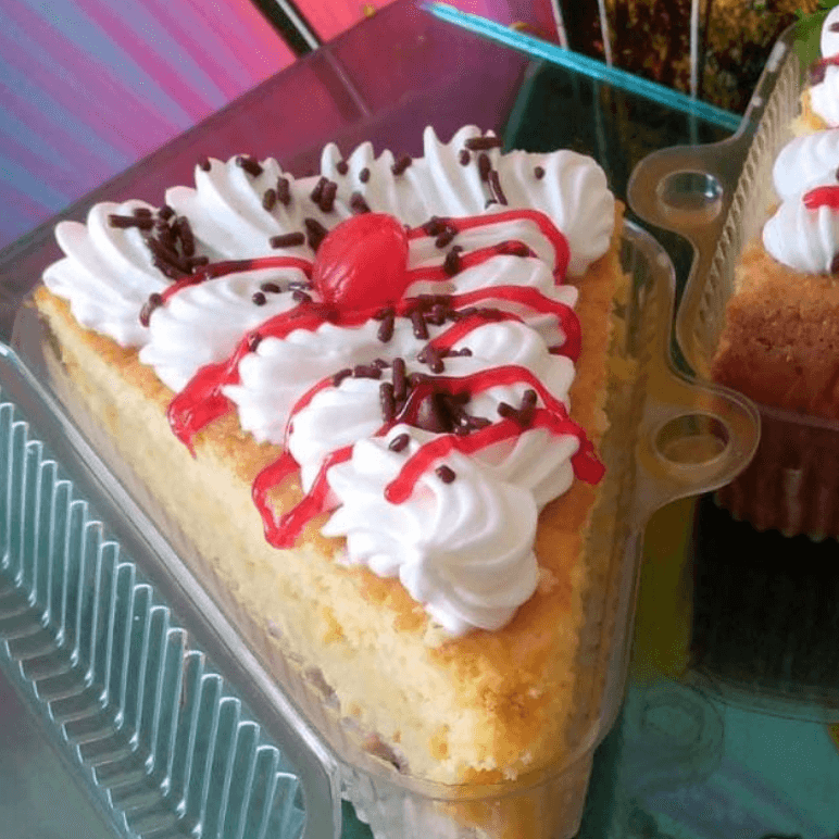 Torta de Tres Leches.