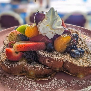 Pan frances con frutos silvestres