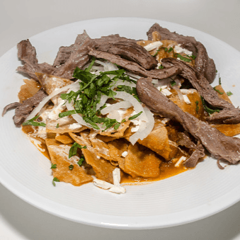 Chilaquiles con Arracchera