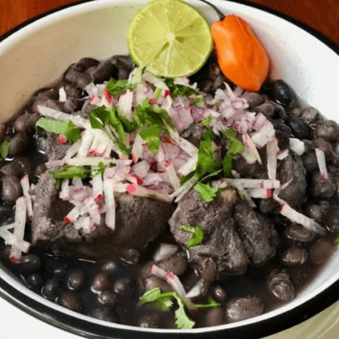 Frijol  con puerco