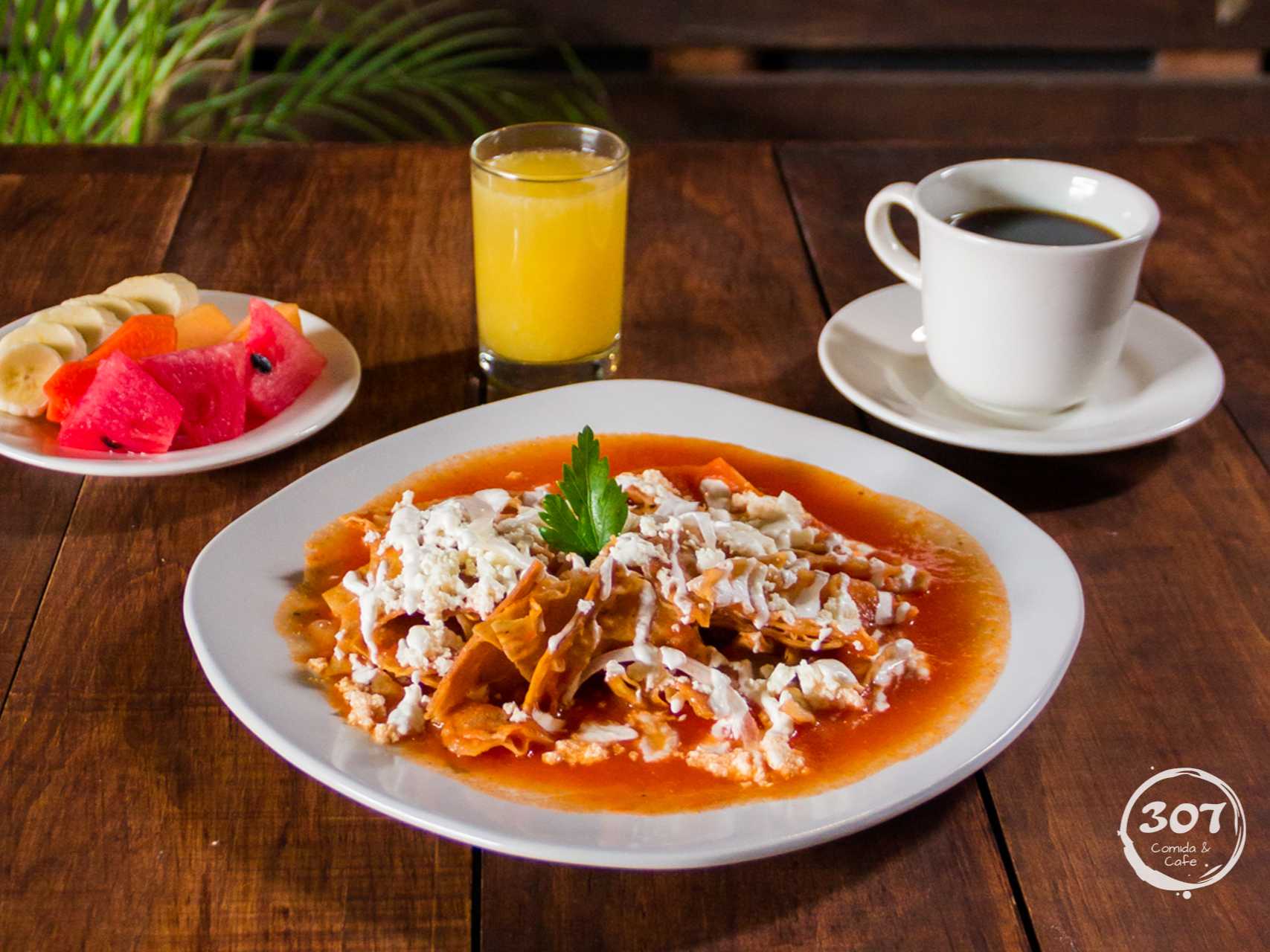 Chilaquiles Rojos Verdes o Huajillo