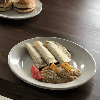 Quesadillas Rellenas