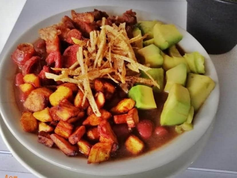 San Paleste Lunch