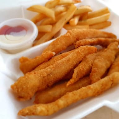 Tiras infantiles de pescado empanizado