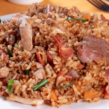 Entero de Arroz Frito con Chorizo Chino