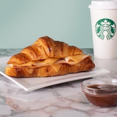 Croissant con Pechuga y Queso 149 g