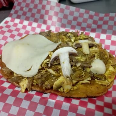 Patacon Mixto