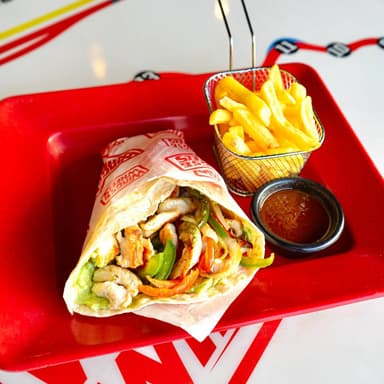 Burrito Deluxe de Pechuga de Pollo con Guacamole
