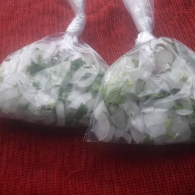 3 CEBOLLA Y CILANTRO