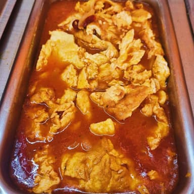 Taco De Huevo en Torta Con Salsa