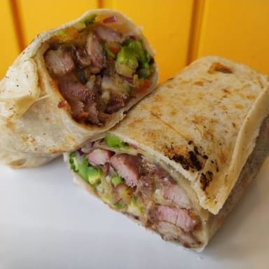 BURRITO Y BEBIDA