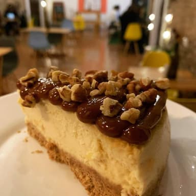 Rebanada de Cheesecace de Cajeta con Nuez