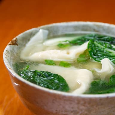 Sopa Wantán de Pollo
