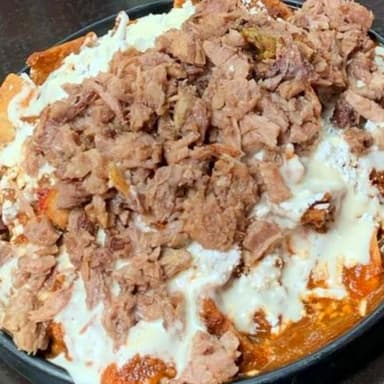 Chilaquiles con Suadero de Res
