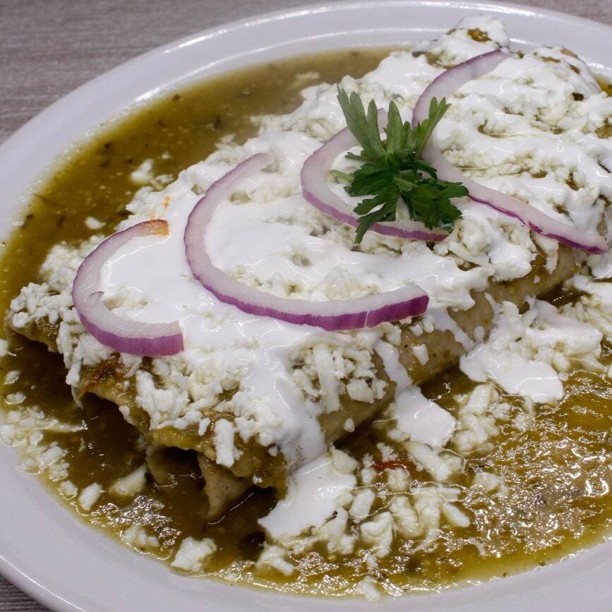 Enchiladas Suizas + Chilaquiles.