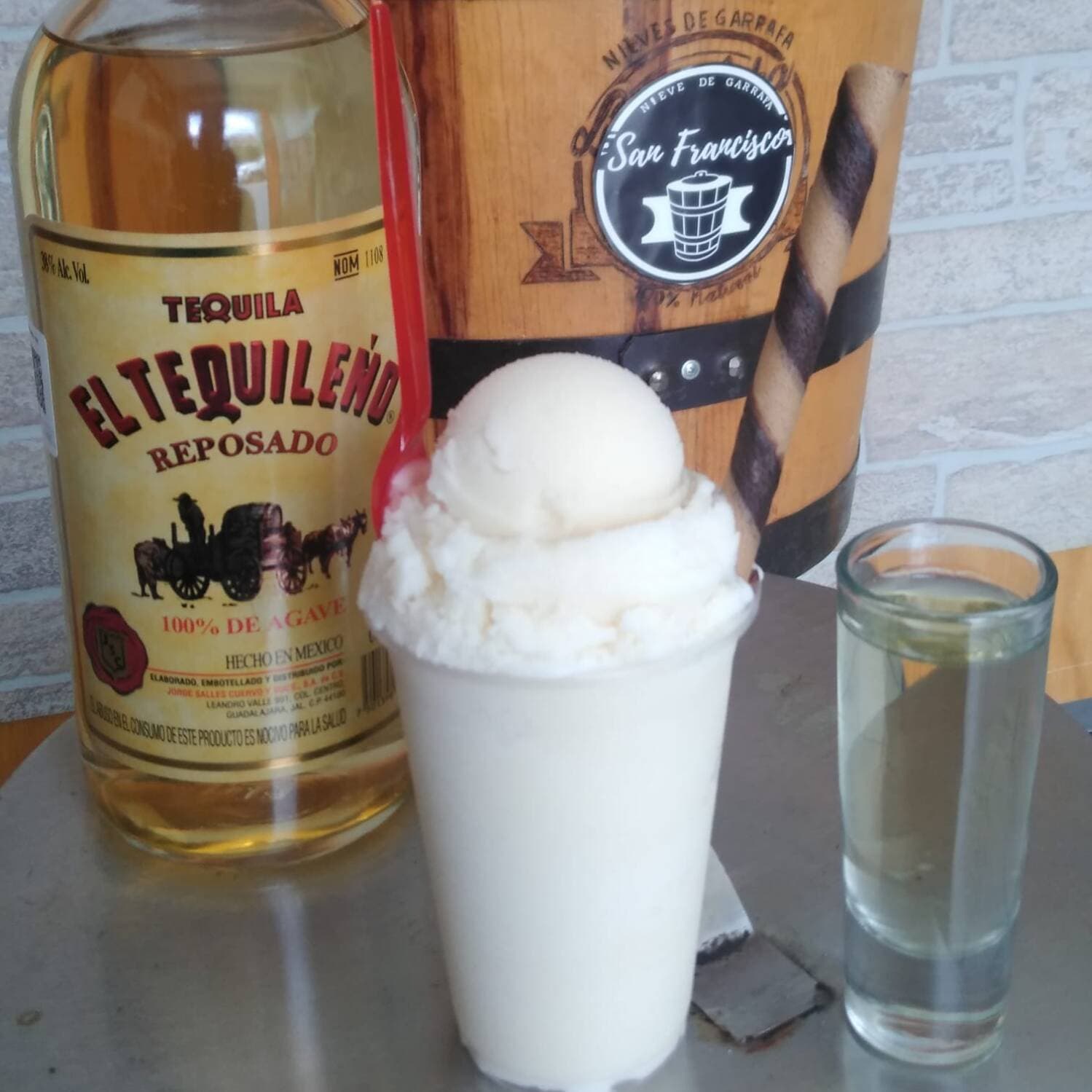 Nieve de Leche Tequila