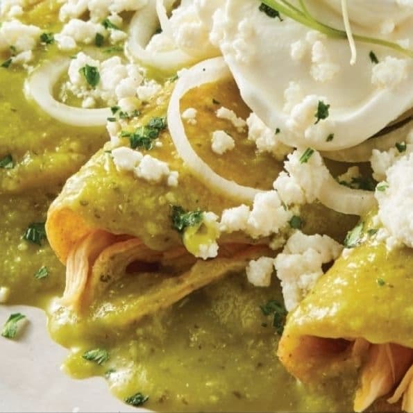 Enchiladas de Pollo  + POSTRE SORPRESA