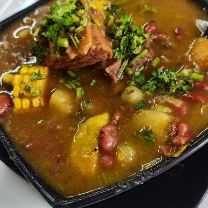 Sancocho Zaragoza con Costilla Pequeño