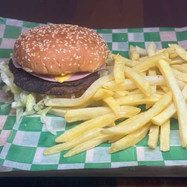 Hamburguesa de Sirloin Y Papas