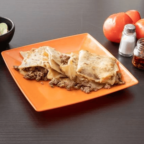 Quesadilla Con Carne