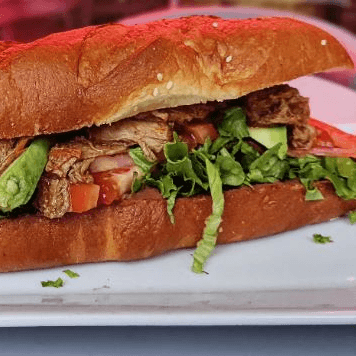 Sandwich de Pollo Caribeño