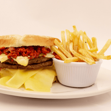Hamburguesa Mexicana (Con Porcion de Papas a la Fr