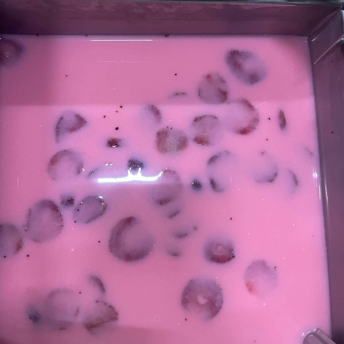 Agua Fresca de Horchata de Fresa