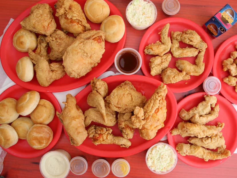 Chinelo chicken churchs Centro