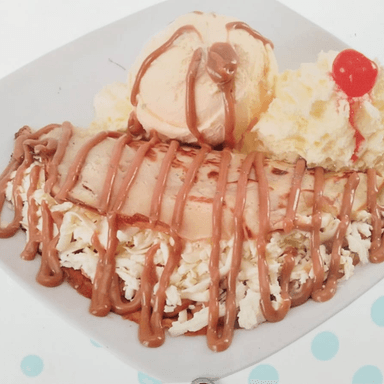 Crepes de Arequipe y Queso
