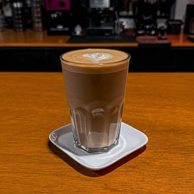 Latte caliente.