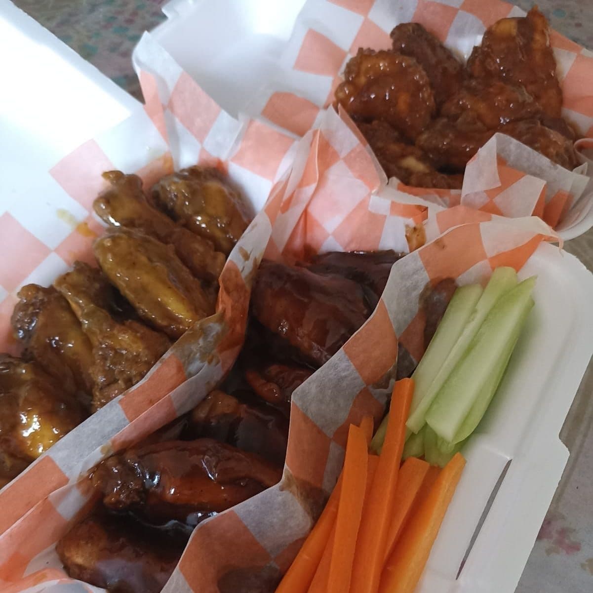 16 Pz Alitas ( 2 sabores)