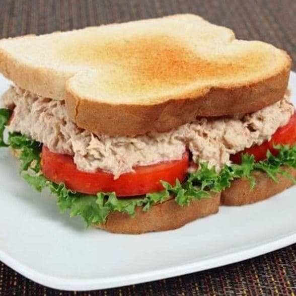 Sandwich de atun