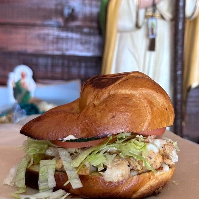 Cuernito de Pechuga de Pollo a la Plancha