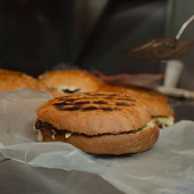 HAMBURGUESA SENCILLA