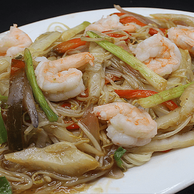 Tallarín Saltado con Langostinos