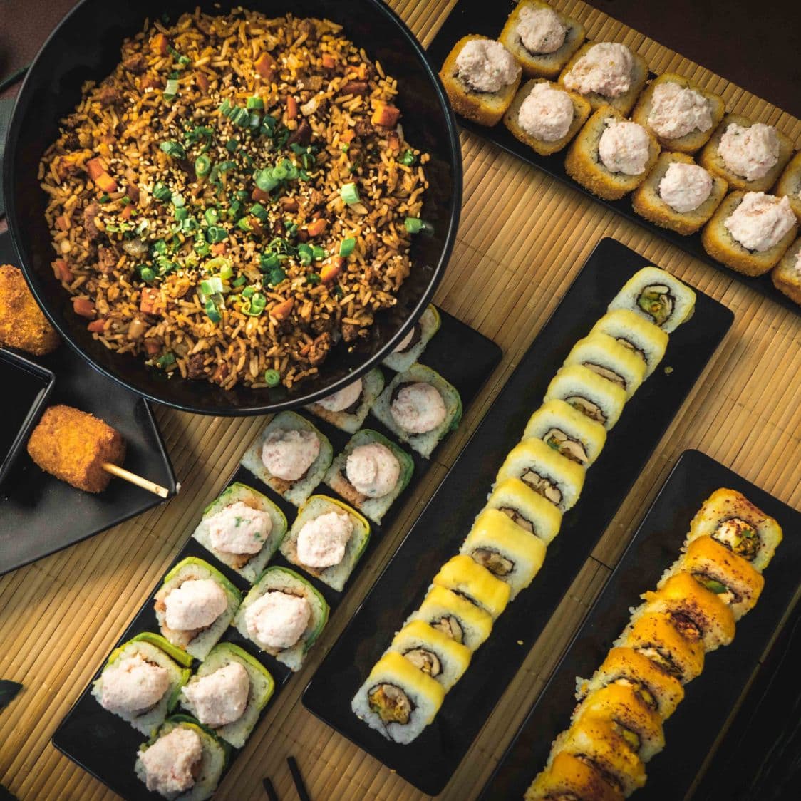 Paquete para 2 personas ( 18 pzs de sushi)