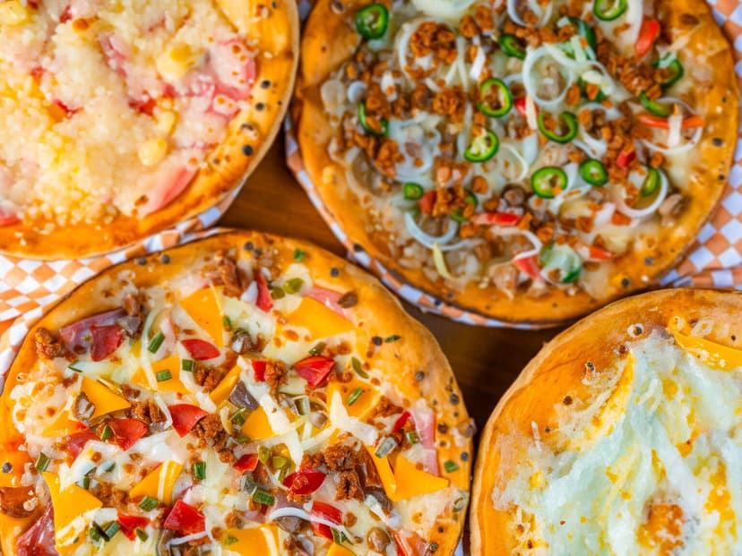 CHICANO'S Pizza'