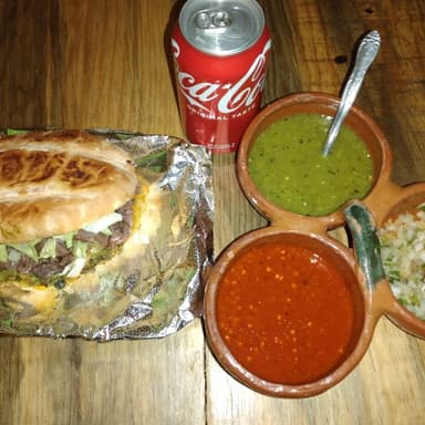 Torta de Carnitas + Pepsi 355 Ml. + papas