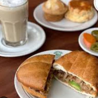Torta Milanesa Más Café