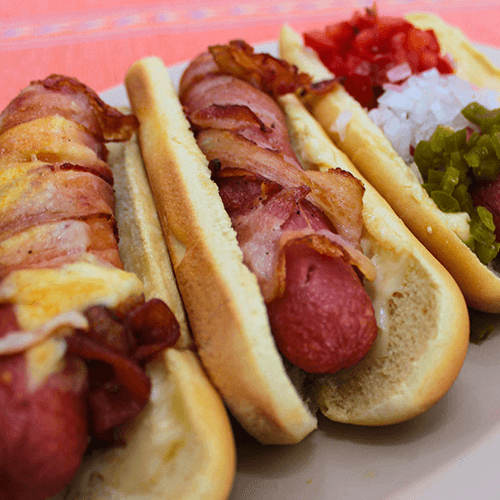 Hot Dog Con Tocino