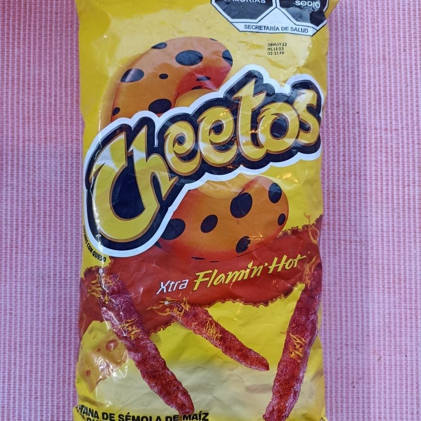 Cheetos Flamin Hot Chicos