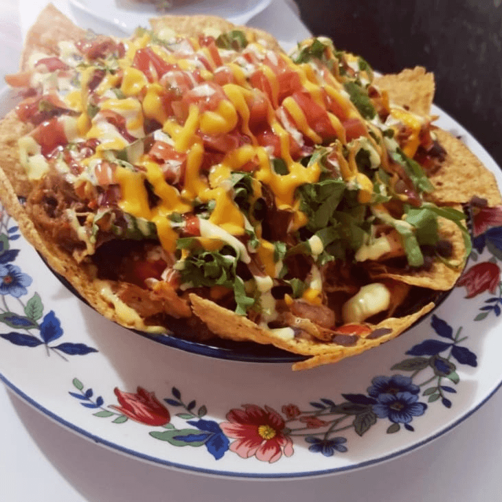 Nachos Carne Mechada O POLLO