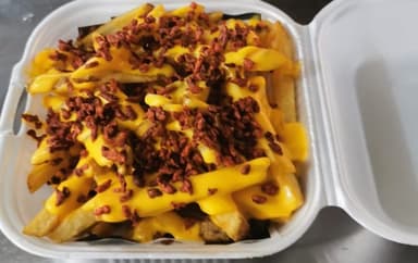 Papas con queso amarillo