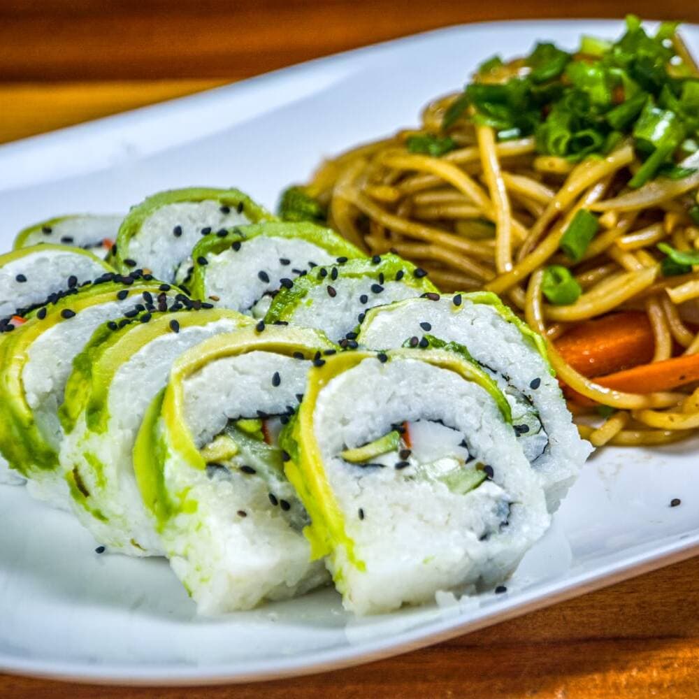 Aguacate Roll Frío