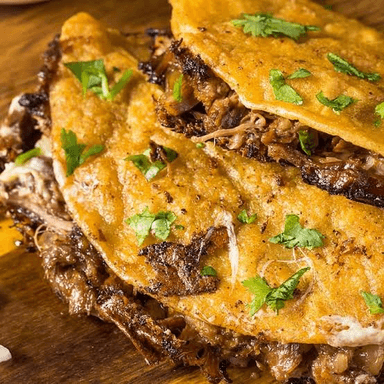 Taco Dorado de Birria